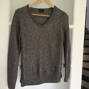 V neck sweater